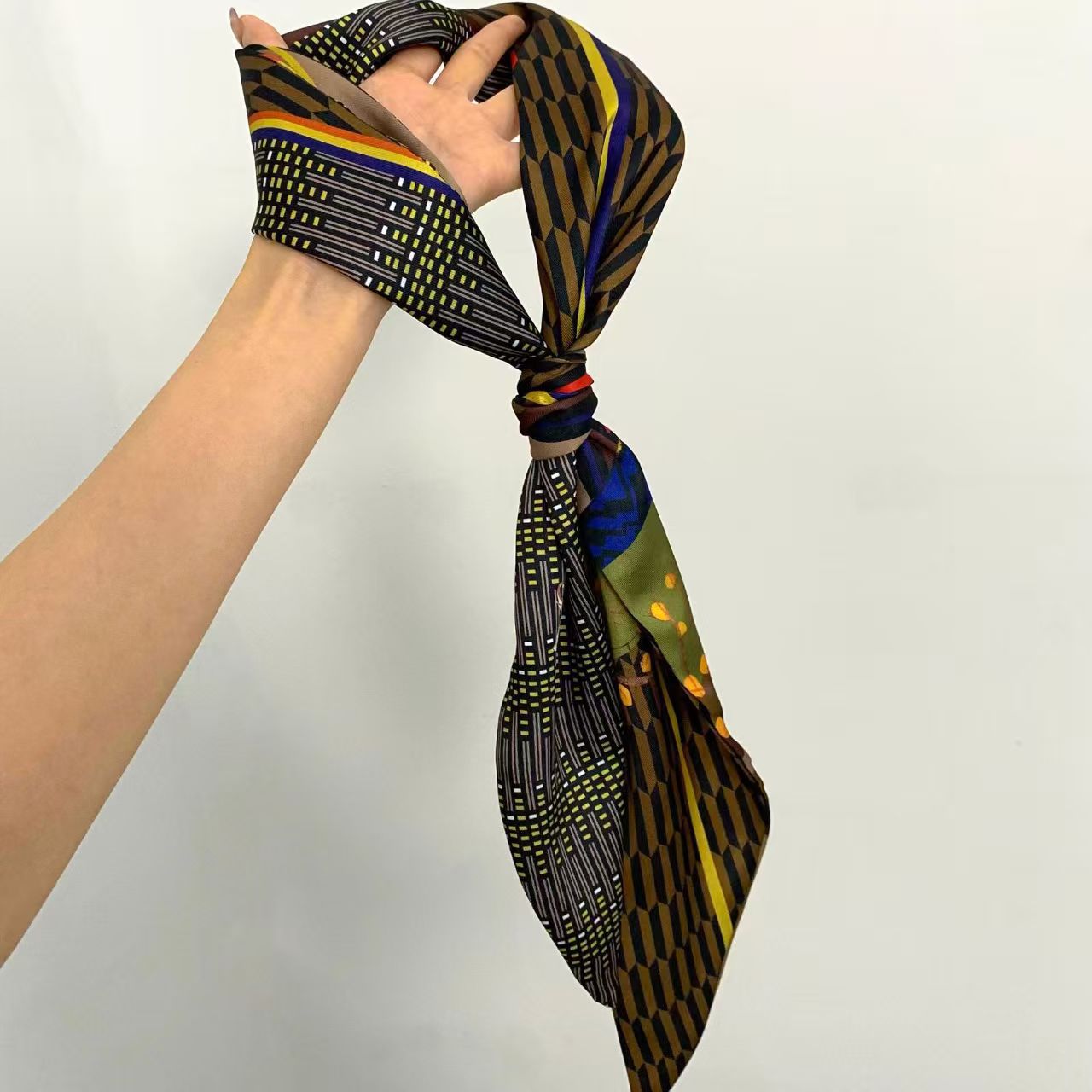 럭셔리 프린트 롱 헤어 리본 베벨 실크 스카프 여성 넥 - Women Fashion Necktie 리뷰 및 가격