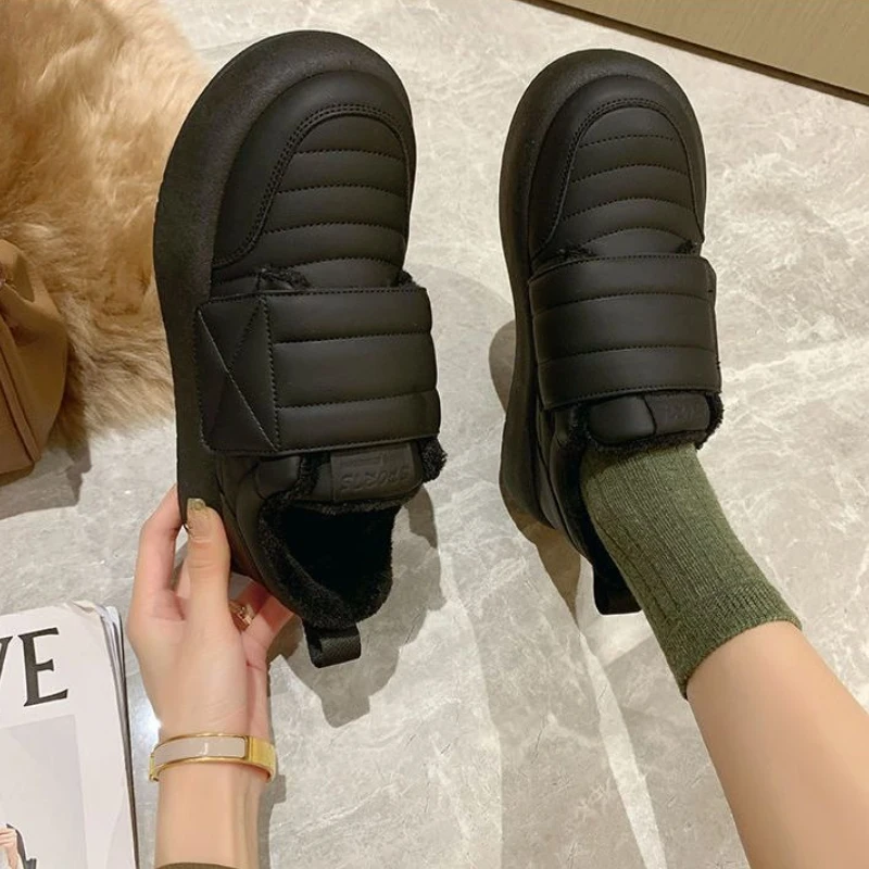 부드러운 화이트 도쿄 패션 따뜻한 플란넬 브레드 로프  - Women'S Fashion Velcro Sneakers 리뷰 및 가격