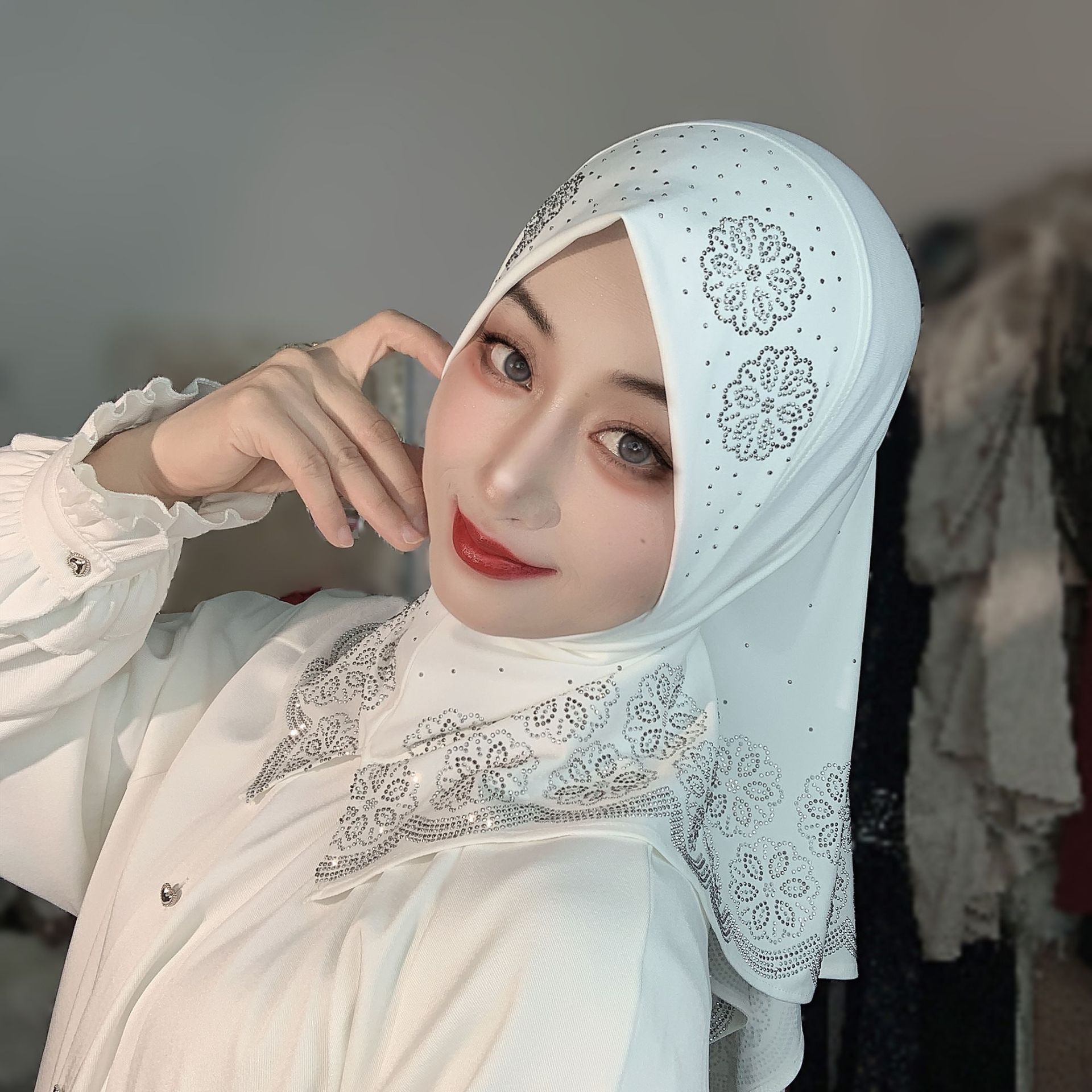 레디 투 웨어 무슬림 히잡 여성용 라인스톤 플로럴 디자 - Women Fashion Designer 리뷰 및 가격