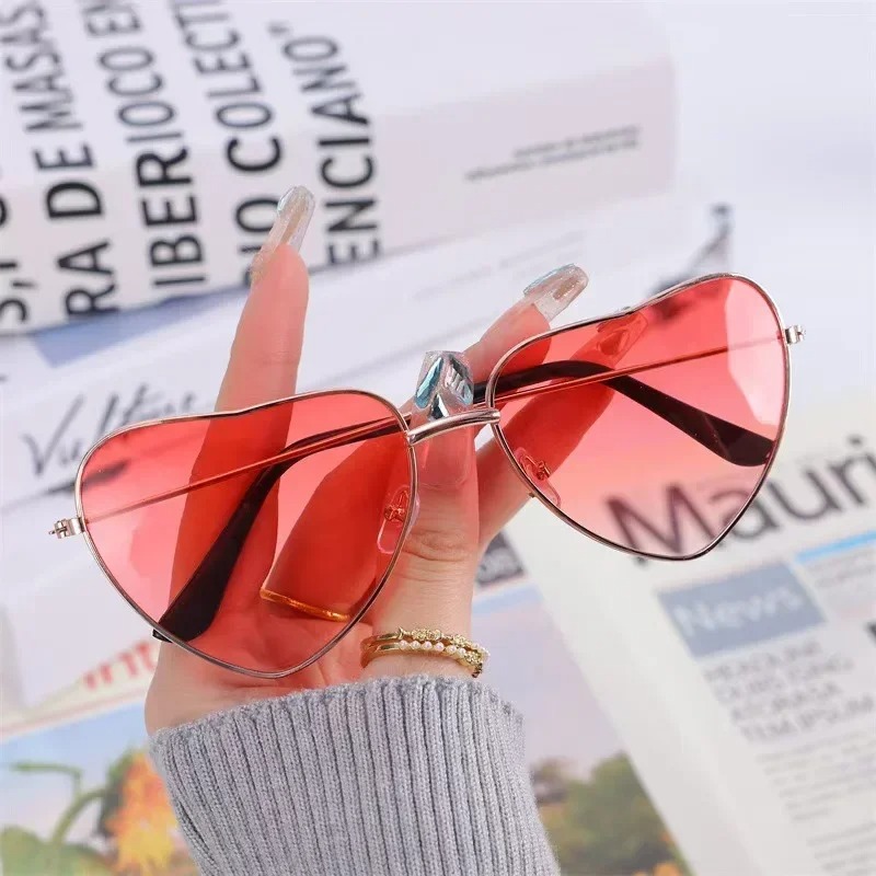패션 하트 모양의 금속 선글라스 빈티지 트렌디 스트리트 - Women Fashion Glasses 리뷰 및 가격