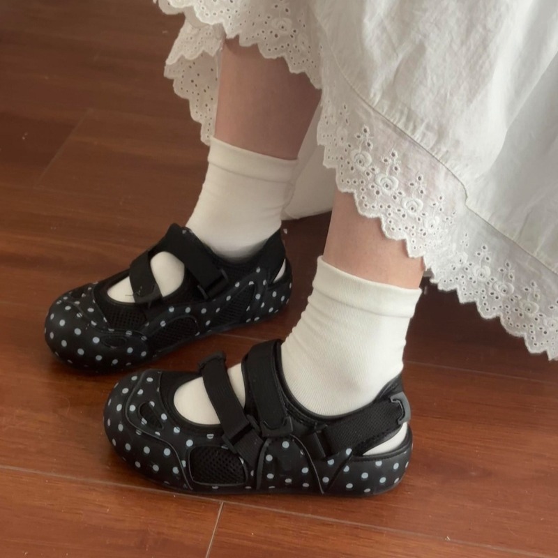 패션 여성 샌들 벨크로 폴카 도트 속이 빈 통기성 여성 - Women'S Fashion Velcro Sneakers 리뷰 및 가격